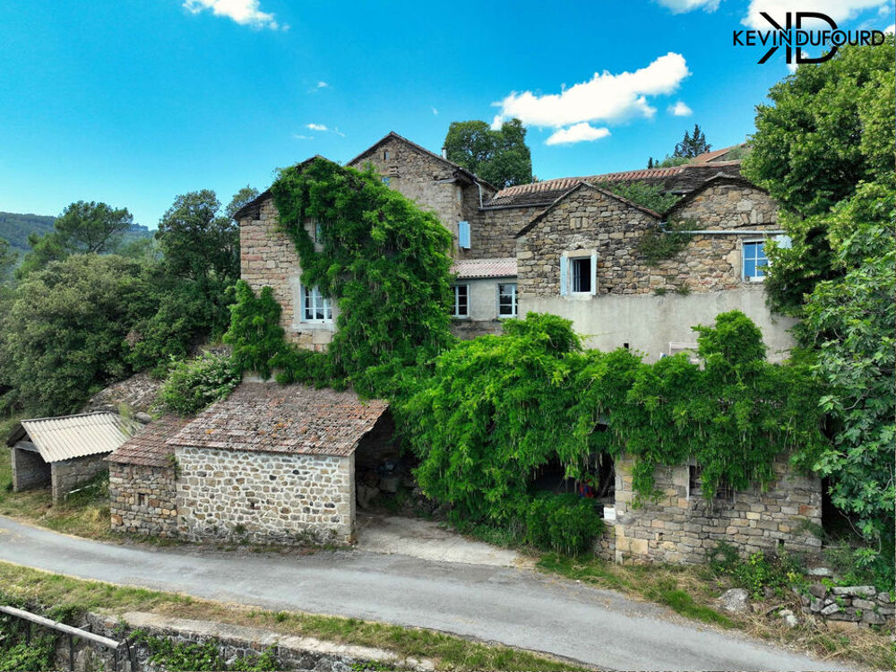 Mas de 315m² avec 2000m² de terrain à Saint Pierre Saint