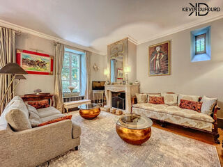  Maison  vendre 8 pices 220 m