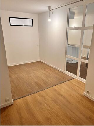  Appartement à louer 4 pièces 90 m²