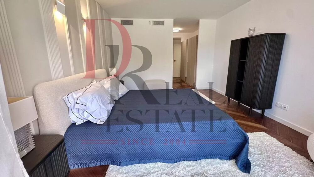 � vendre  Appartement Roquebrune-Cap-Martin (06190)