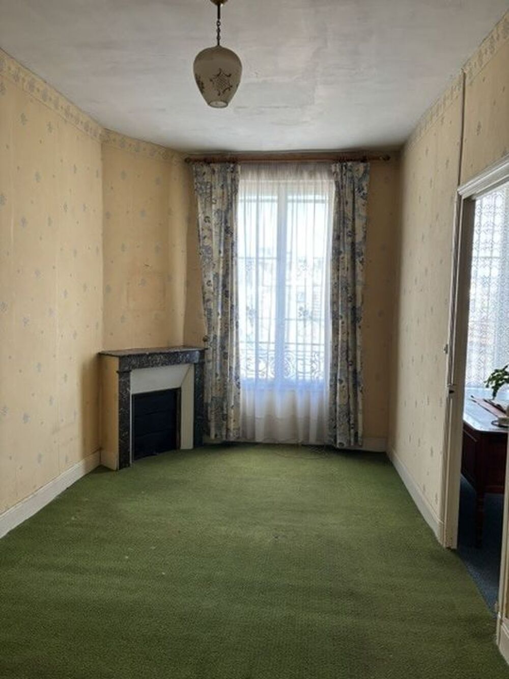 Vente Maison Grande Maison de Ville de 260 m² Habitables avec Local Chateau thierry