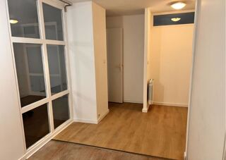  Appartement à louer 4 pièces 90 m²