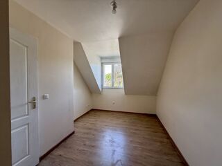  Maison à louer 6 pièces 91 m²