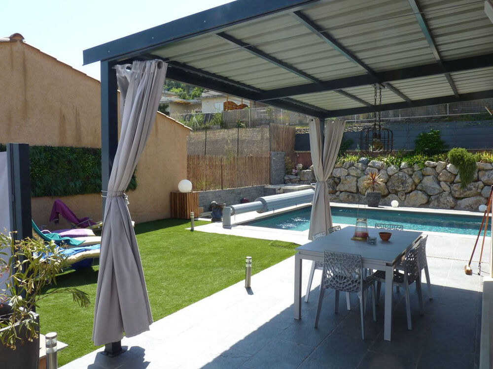 Vente Maison SUPERBE VILLA DE 7 PIECES AVEC PISCINE ET BASSIN Sainte tulle