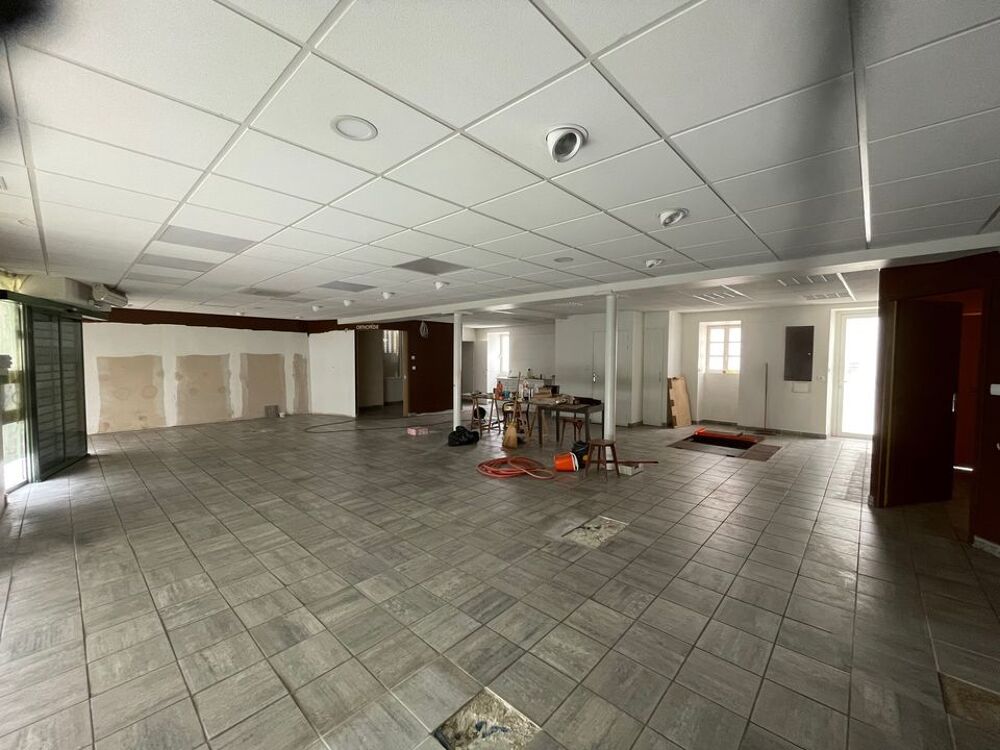 Prix en forte baisse - Local commercial avec Appt et grange -