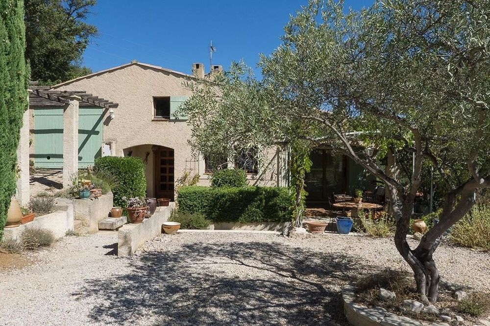 Corbières, très belle villa de 7 pièces avec terrasses, car
