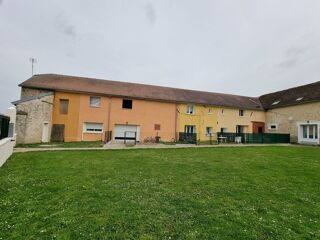  Immeuble  vendre 15 + pices 3073 m