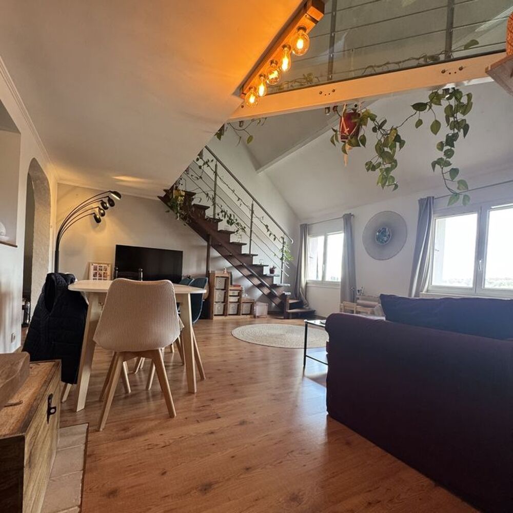 Duplex F5 en excellent état - Vue dégagée - Garage, cave et