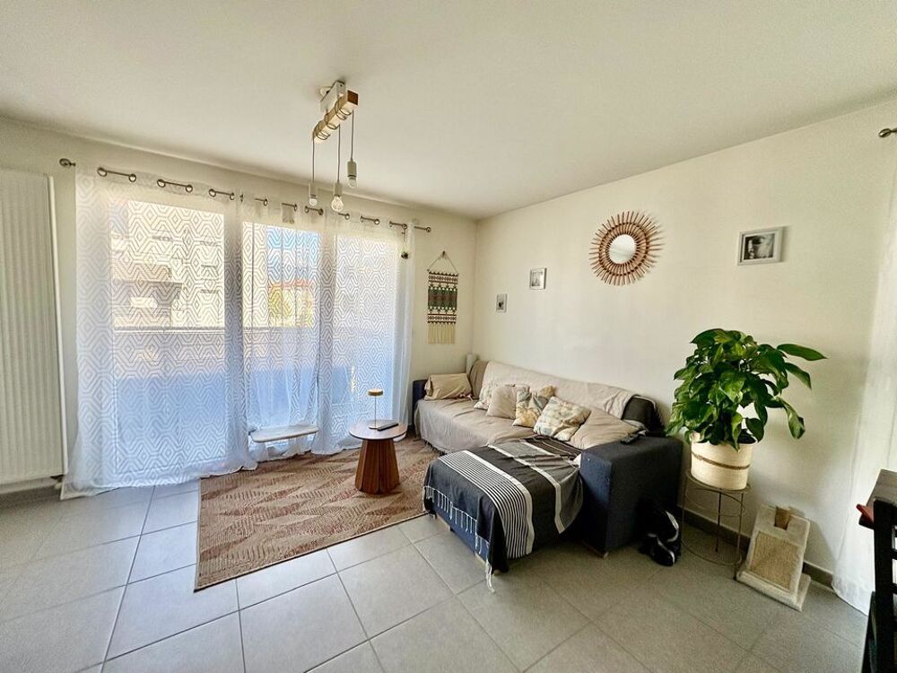 REIGNIER T2 50 M² AVEC BALCON 11 M² PARKING & CAVE DANS UNE