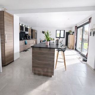  Maison � vendre 8 pi�ces 270 m�