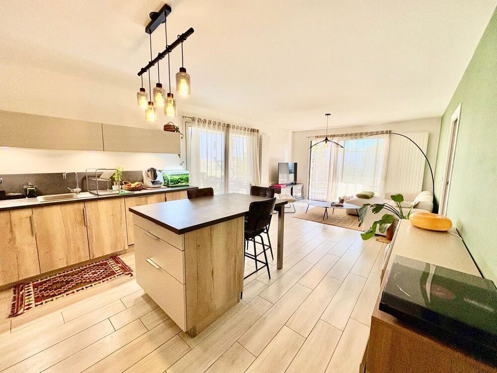 GRAND T2 60 M² AVEC JARDIN PRIVATIF, TERRASSE, GARAGE ET CAVE
