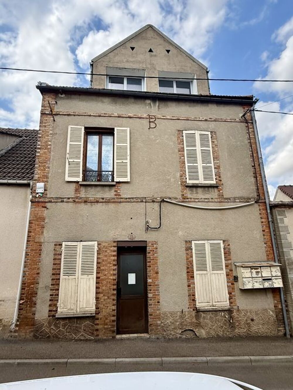 Vente Immeuble Immeuble idéal investisseur à Vendre à PONT-SUR-YONNE Pont sur yonne