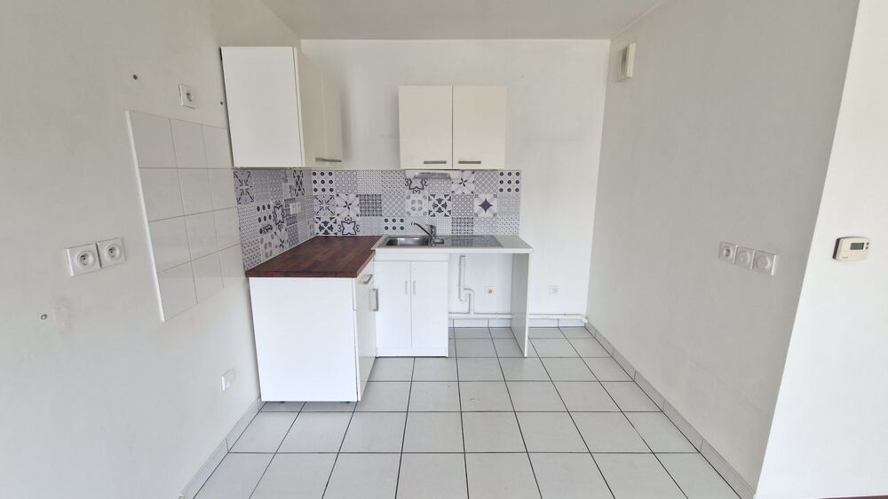 Vente Appartement À VENDRE - LYON 7e, ZAC DU BON LAIT - T3  AVEC BALCON ET Lyon 7