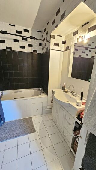  Appartement à louer 2 pièces 48 m²