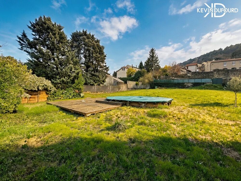 Maison de 125m² sur un terrain de 1450m² à LABEGUDE
