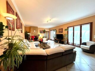  Maison � vendre 9 pi�ces 313 m�