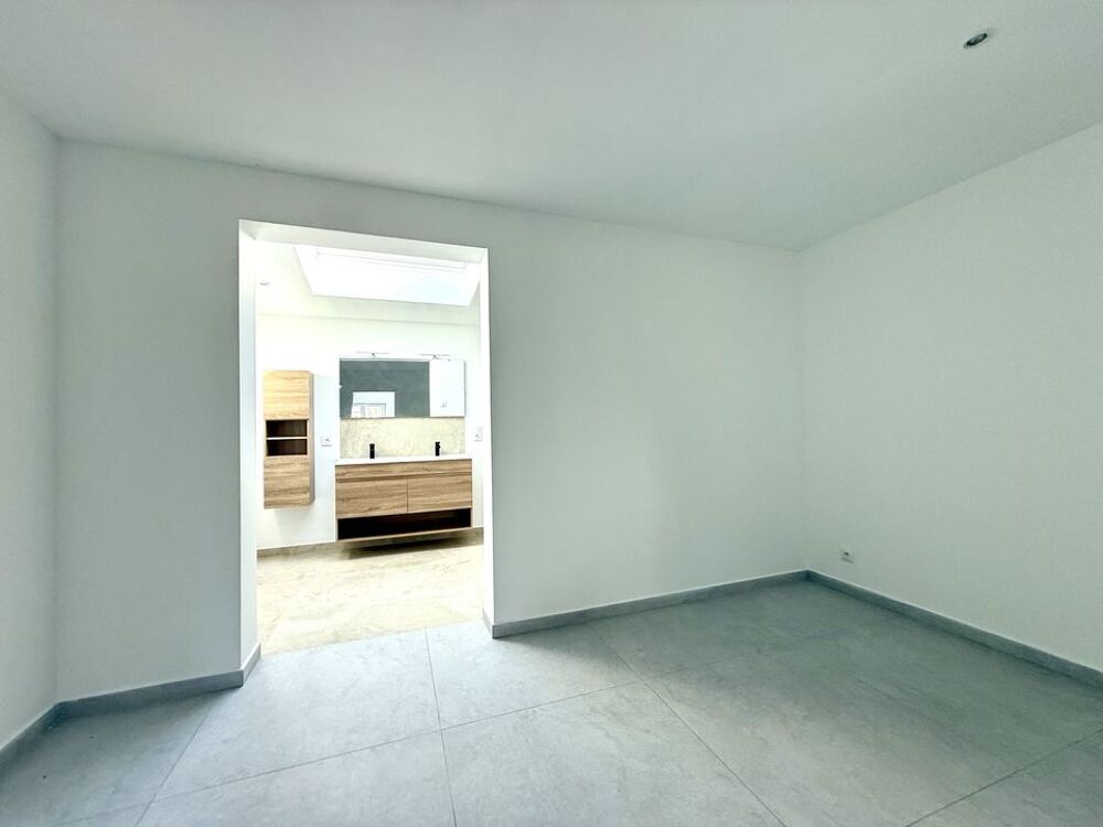Maison moderne, grand terrain avec vue campagne à 5min de