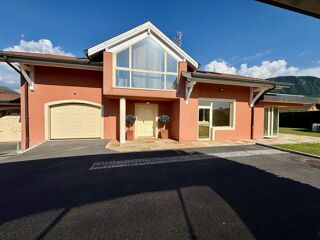  Maison à vendre 10 pièces 249 m²