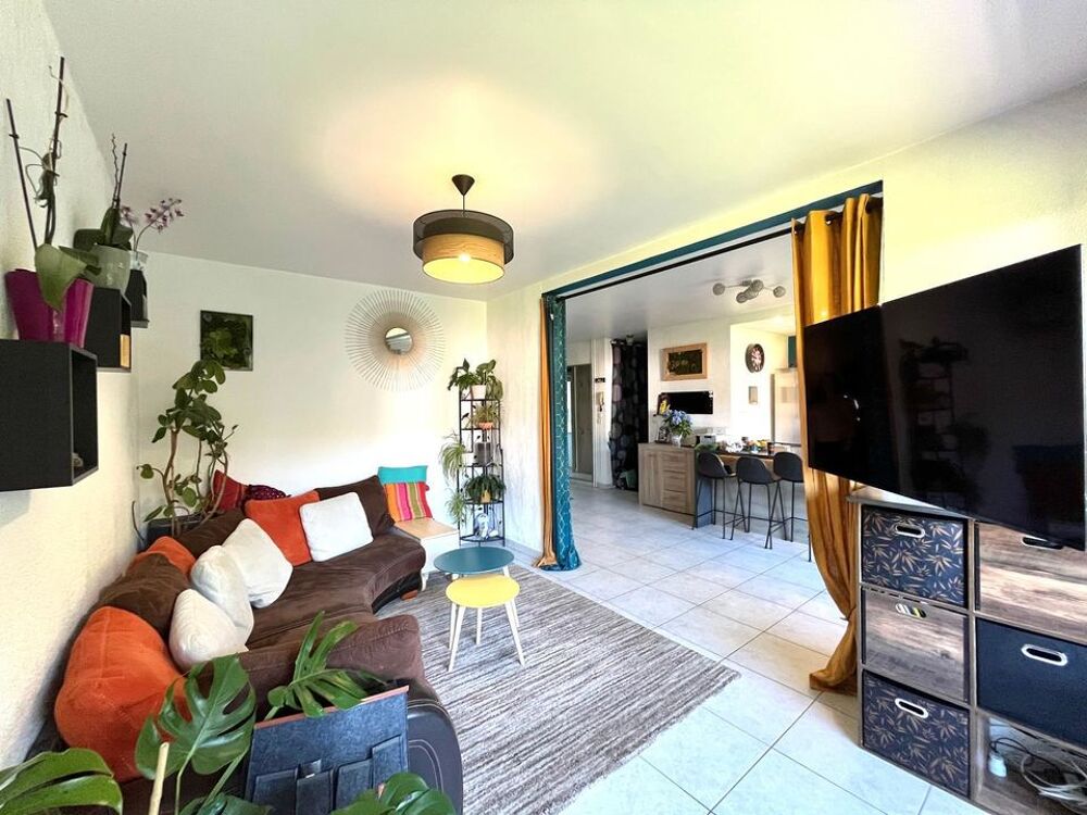 LA ROCHE SUR FORON : Appartement de type 3 À seulement 10 min