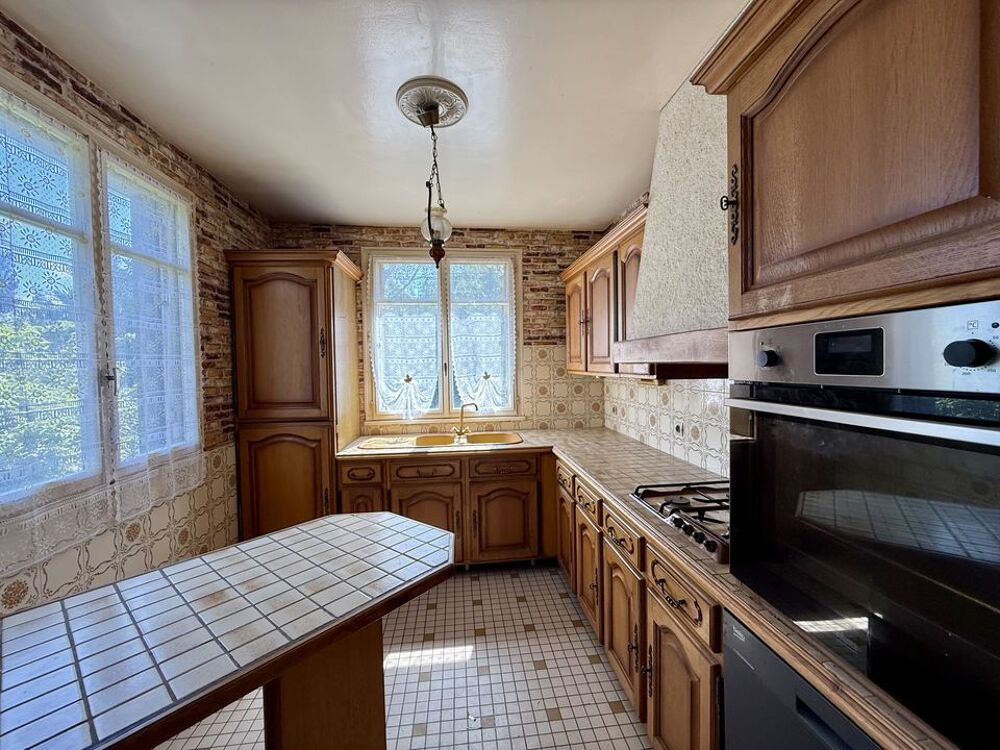 Pavillon sur sous-sol, à vendre, Chenoise- Seine et Marne