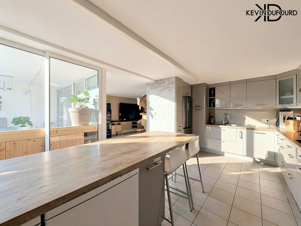 Vente Appartement Appartement 110 m² + place de parking + cave à VALS LES BAINS Vals-les-bains