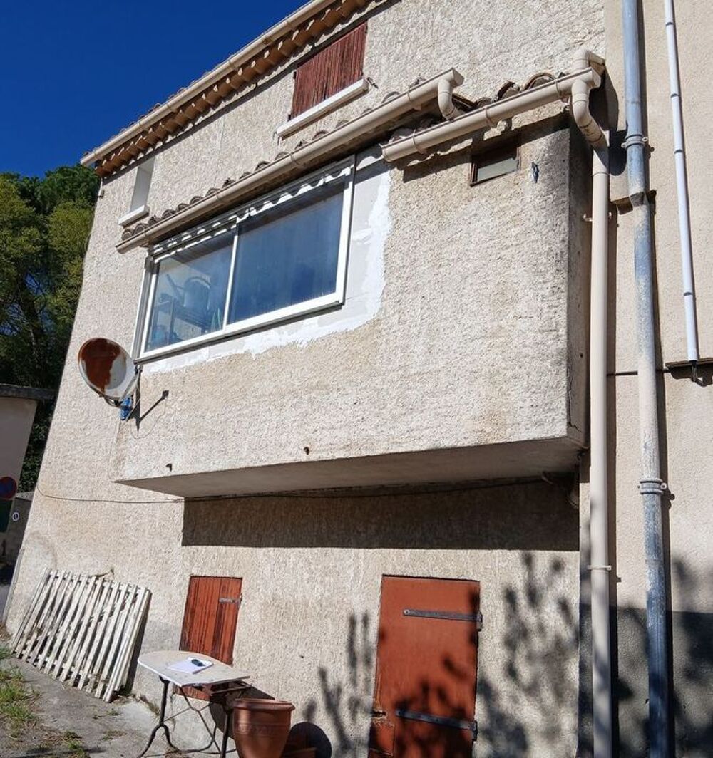 STE TULLE, MAISON DE VILLE DE 4 PIECES + 2 PIECES EN RDC