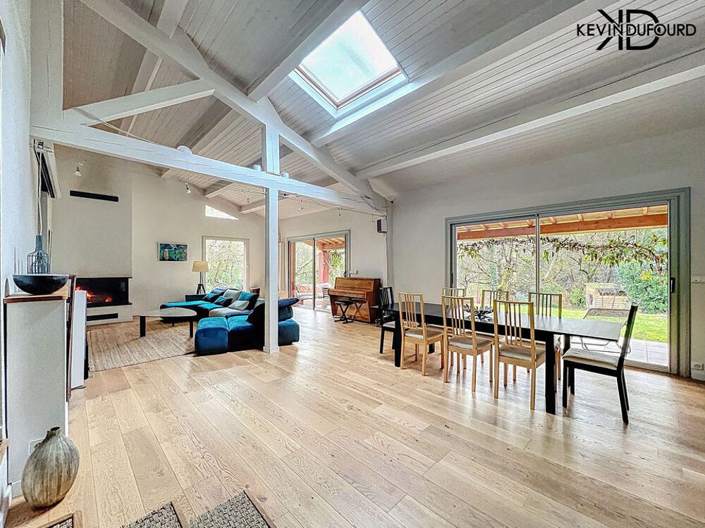 MAISON de 200M² sur un terrain de 4000m² à ST ETIENNE DE