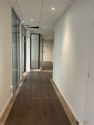  Immeuble � vendre 14 pi�ces 235 m�