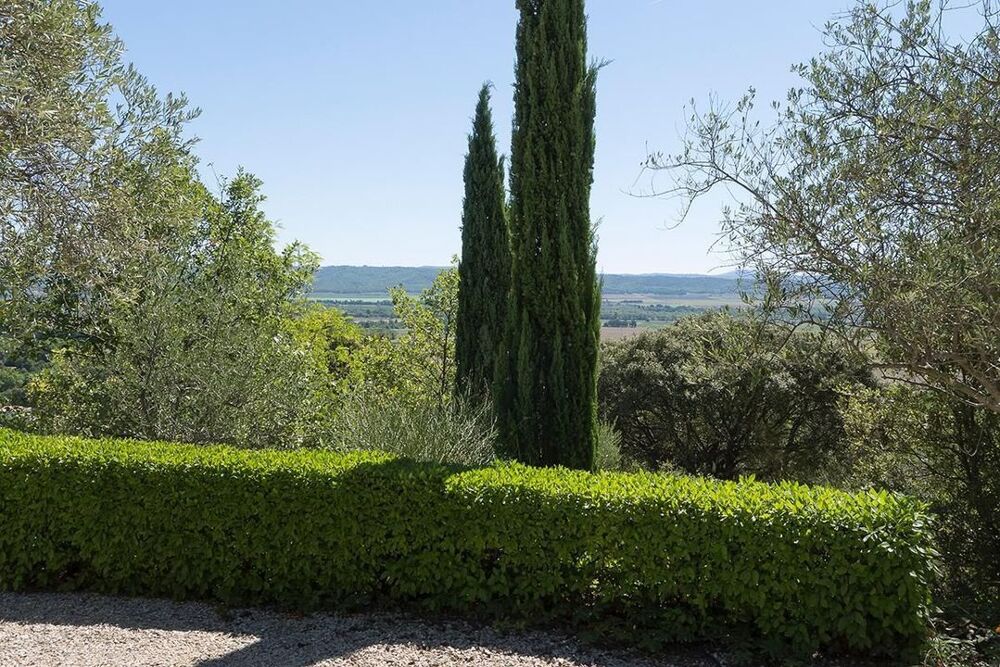 Corbières, très belle villa de 7 pièces avec terrasses, car