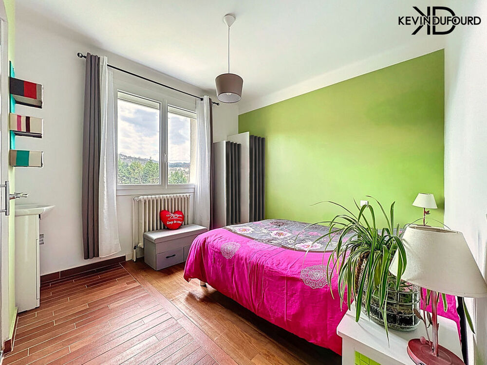 Vente Maison Ensemble immobilier de 200m² sur un terrain de 3000m² à Vesseaux