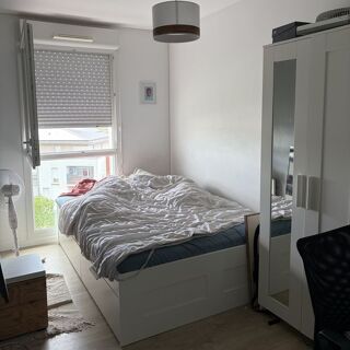  Appartement � louer 5 pi�ces 80 m� Corbeil-essonnes