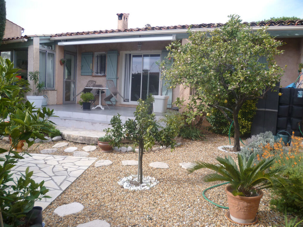 � vendre  Maison Carqueiranne (83320)