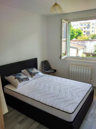  Appartement à louer 1 pièce 30 m²