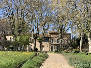  Maison à vendre 12 pièces 735 m²