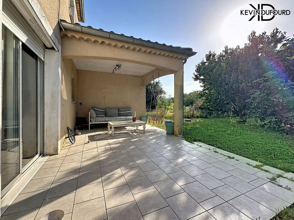 Maison de 80 m² sur un terrain de 500m² à CHASSIERS