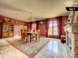  Maison à vendre 12 pièces 335 m²