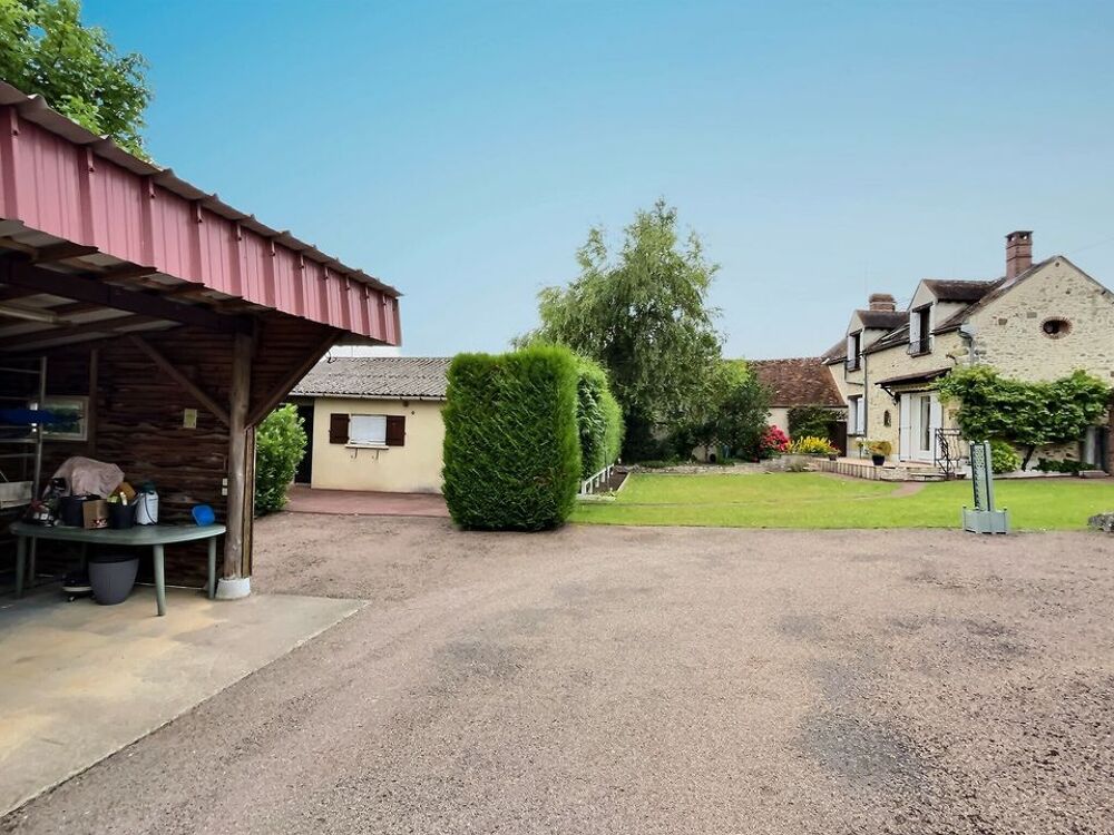 Ensemble immobilier 2 maisons et hangar- Donnemarie-Dontilly-