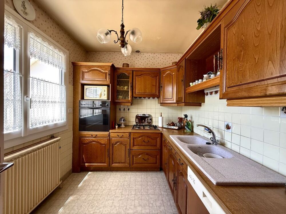 Maison lumineuse avec appartement indépendant - Proche
