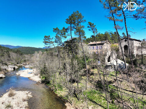   Domaine de 488m� sur un terrain de 8.700m� � GAGNIERES Maison - 15 + pi�ce(s) - 488 m�