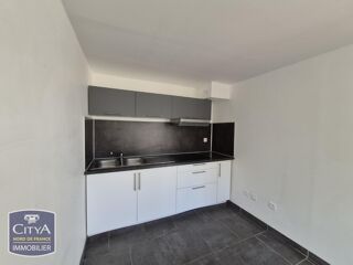  Appartement à louer 3 pièces 78 m²