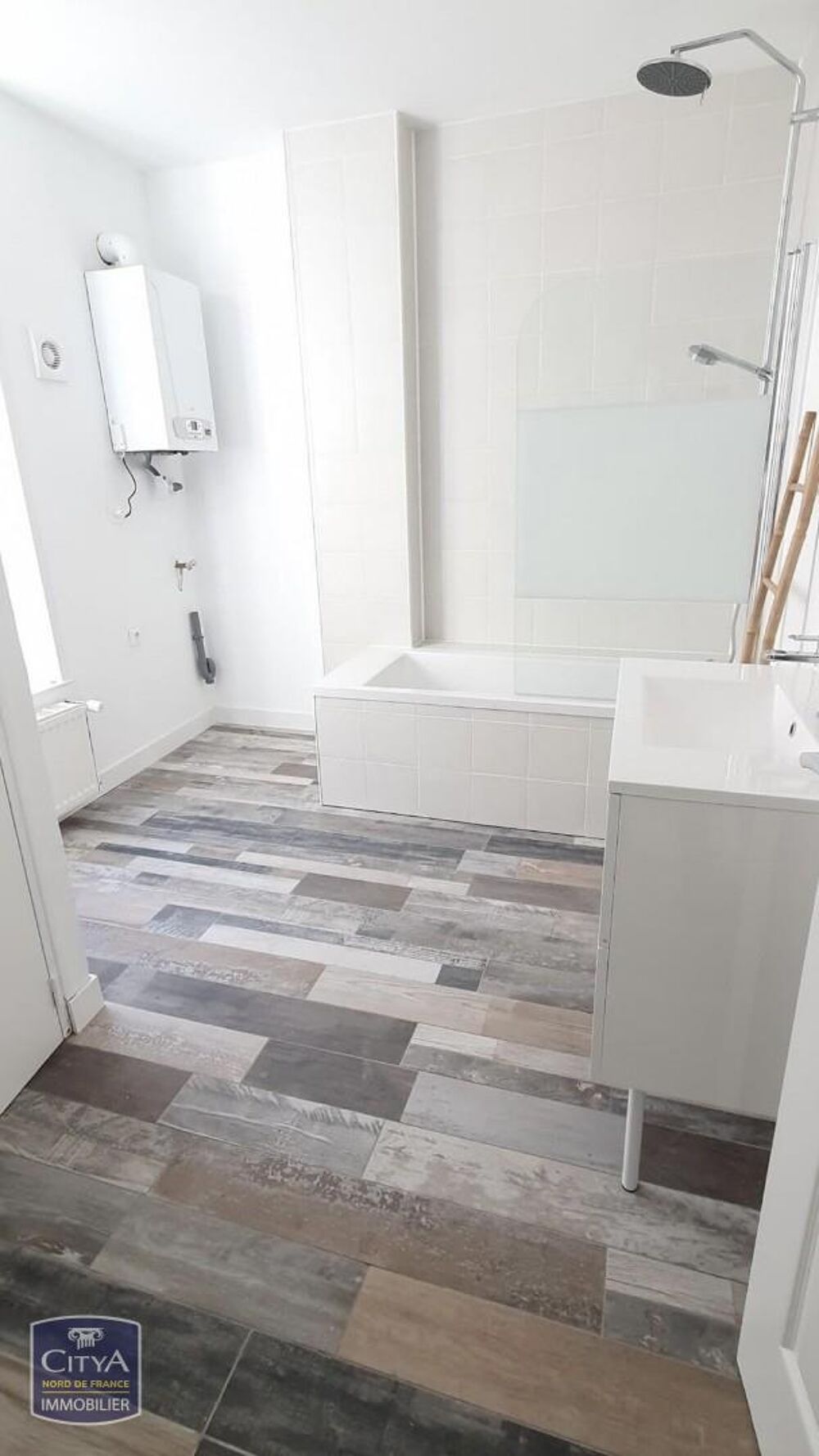 location Appartement - 2 pièce(s) - 48 m² Calais (62100)