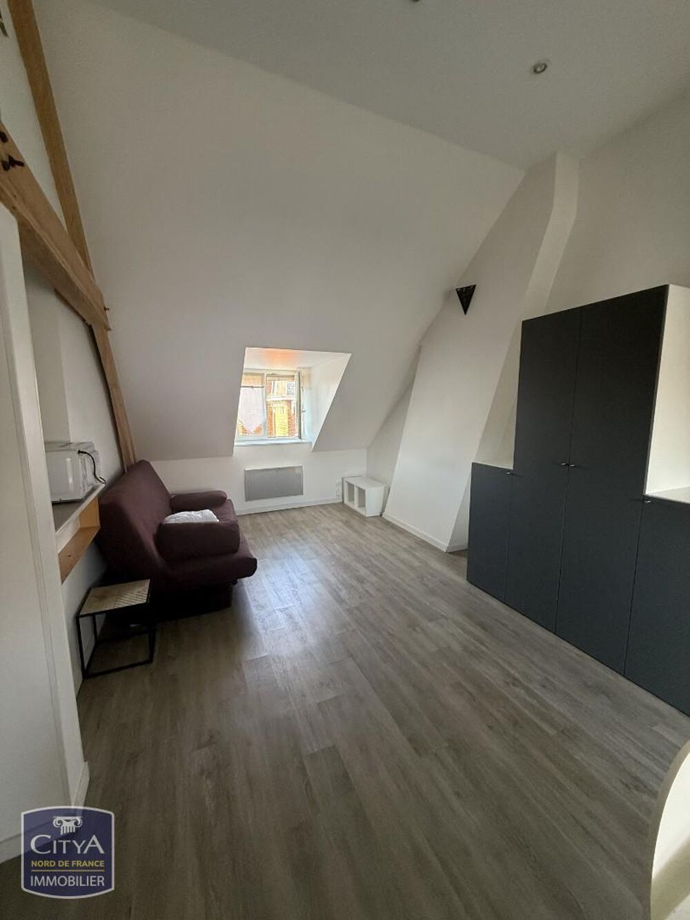 A LOUER STUDIO MEUBLE