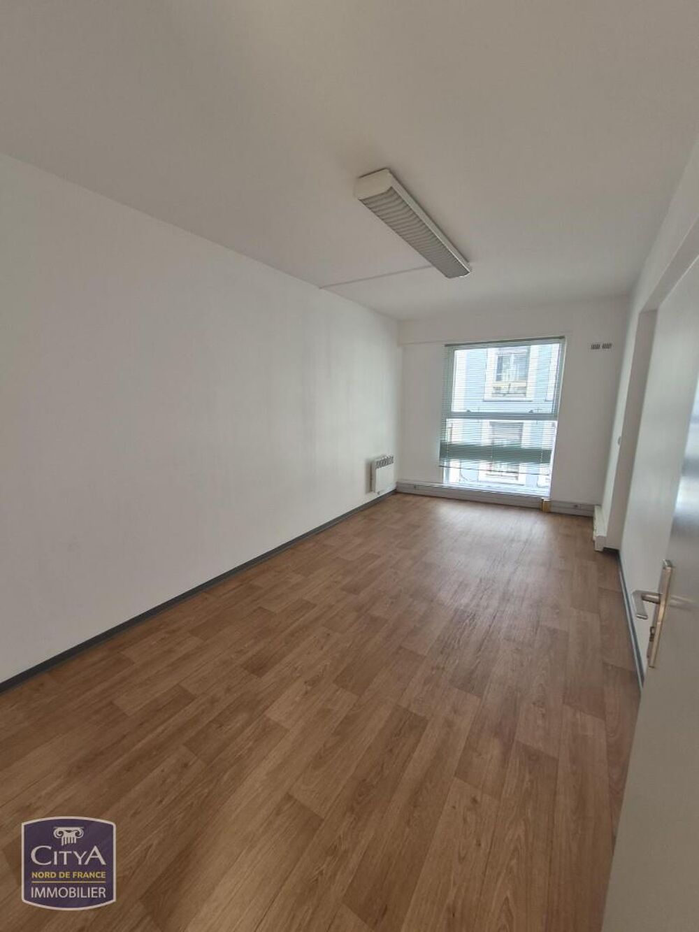   A LOUER - UN BUREAU DE 187m² Dunkerque