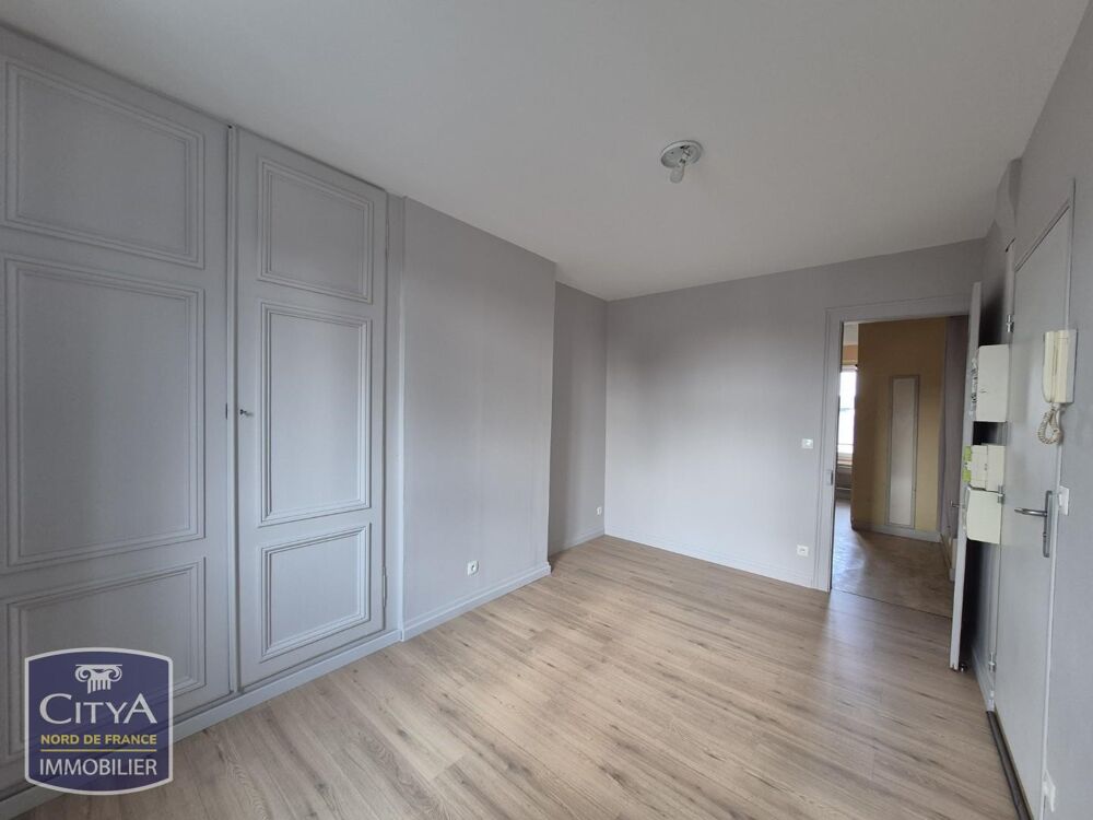 Studio à 10 min à pieds de la gare, pièce principale, cu....