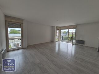  Appartement à louer 3 pièces 79 m²