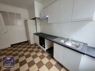  Appartement à louer 3 pièces 77 m²