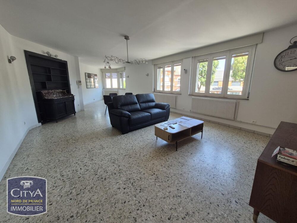 Grand appartement meublé avec terrasse, jardin, garage e....