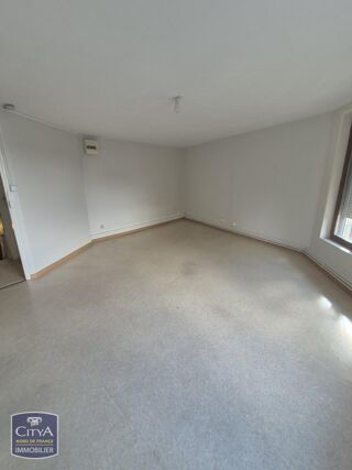  Appartement à louer 3 pièces 76 m²