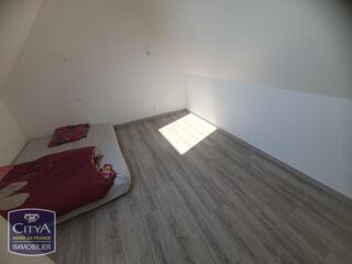  Appartement à louer 3 pièces 28 m²