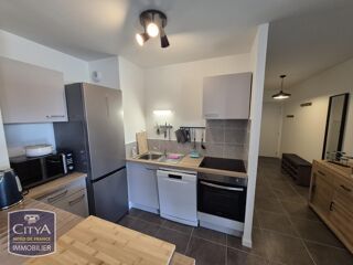  Appartement à louer 3 pièces 80 m²